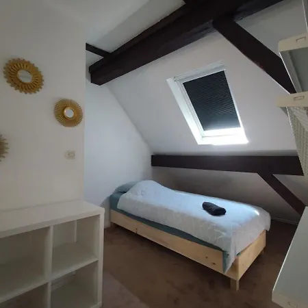 דירה 3 Chambres, Seclin, 5 Voyageurs Tok-tok S6 סקלן